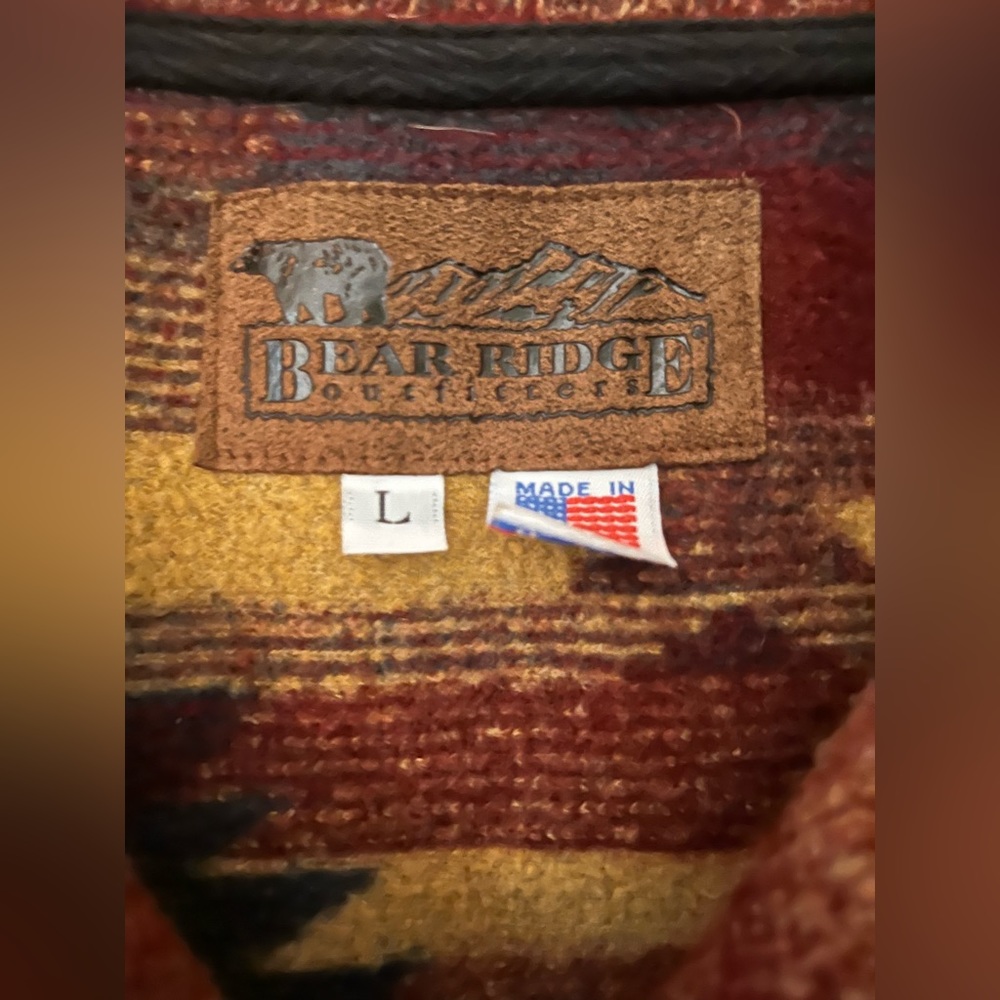 Bear Ridge Patterned Vest - Picture 3 of 3